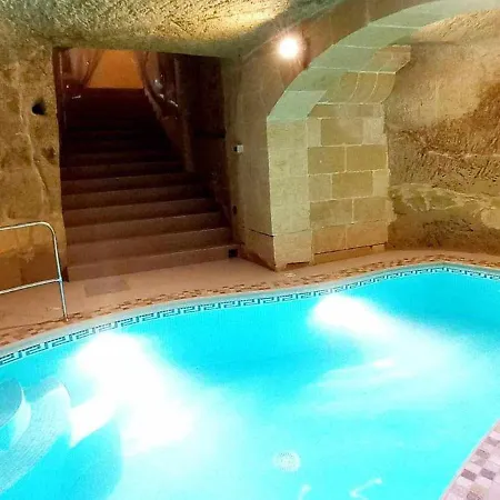 Majsi Indoor Heated Pool Door 26 Гостевой дом